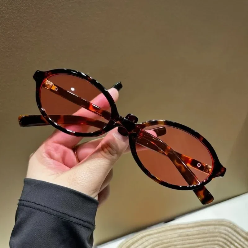 Vintage Fashion Glasses - Novos Óculos de Sol em Forma