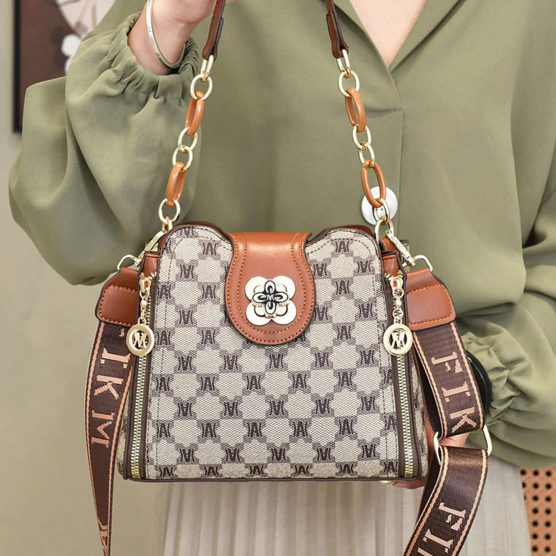 Bolsa de ombro vintage com est - Vintage Fashion Prints avaliação e preço