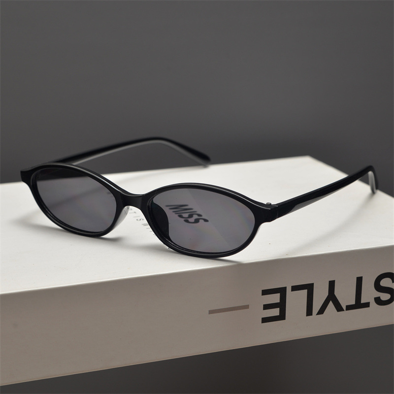 Novos Óculos de Sol Retro Oval - Vintage Fashion Glasses avaliação e preço