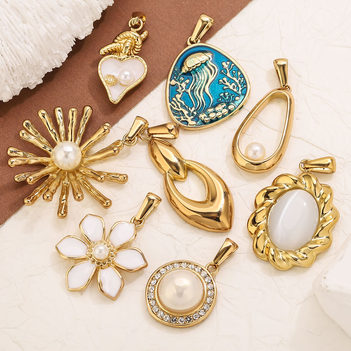 1 peça de pingente de flor em  - Vintage Fashion Stores avaliação e preço